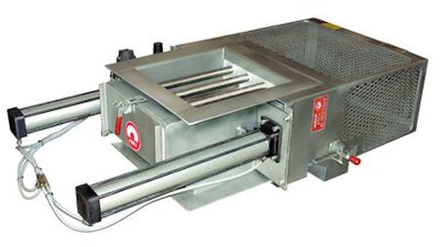 Drawer in housings