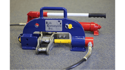 Portable chain breaker for drag conveyors