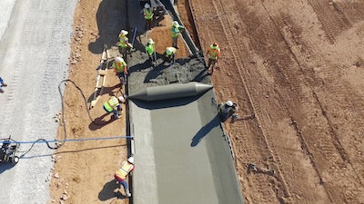 Curb Roller Hydra Screed 3